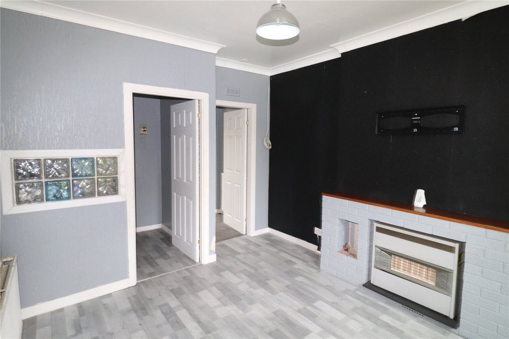 Property photo 2 of 8 Picture No. 04