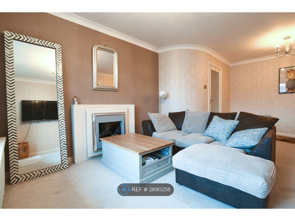 Property photo 1 of 20 Sitting Room