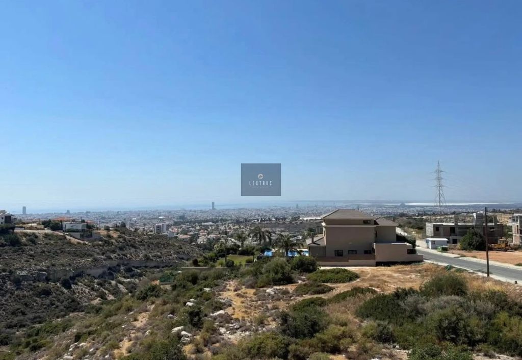 Property photo 2 of 3