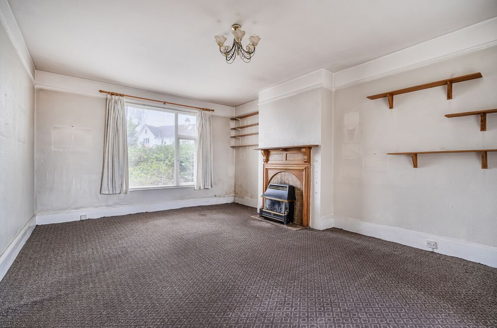 Property photo 3 of 19 1417744-10-69949c...