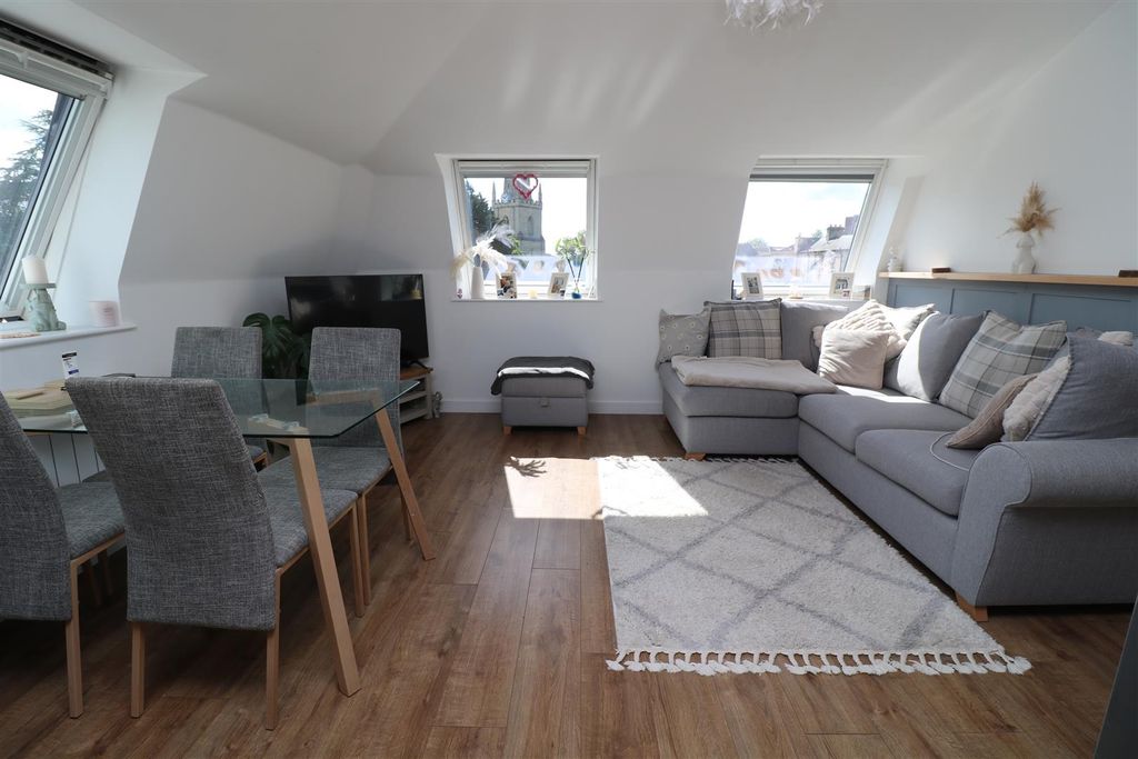 Property photo 3 of 10 Img_9469.Jpg
