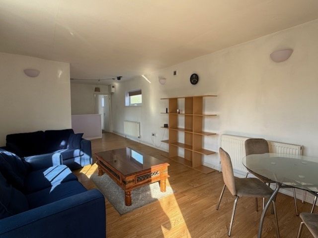 Property photo 2 of 9 Reception3