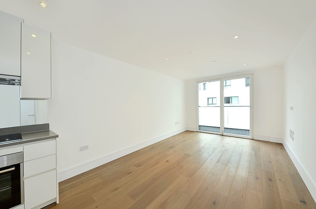 Property photo 2 of 6