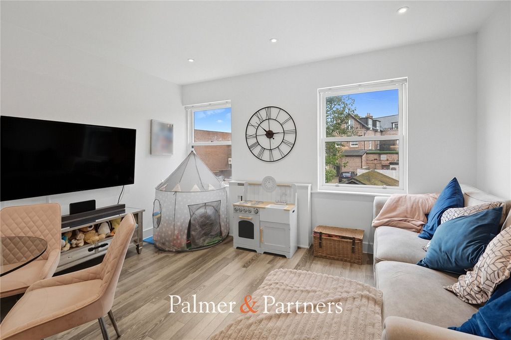 Property photo 3 of 14 Picture No. 11