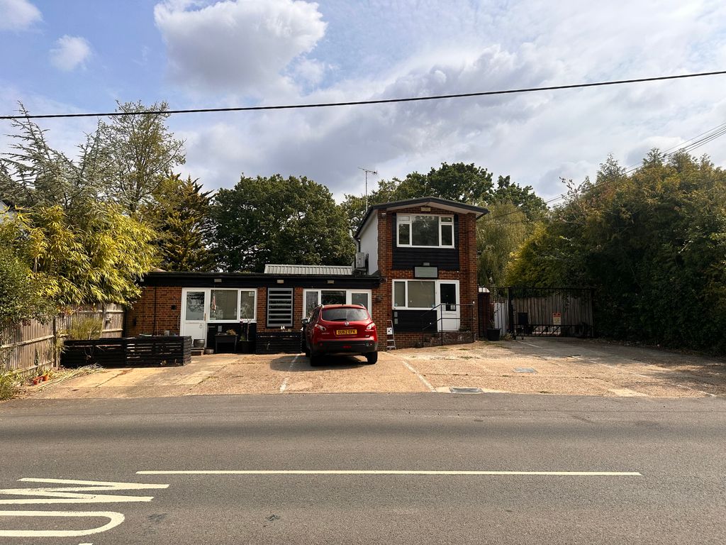 Property photo 2 of 3