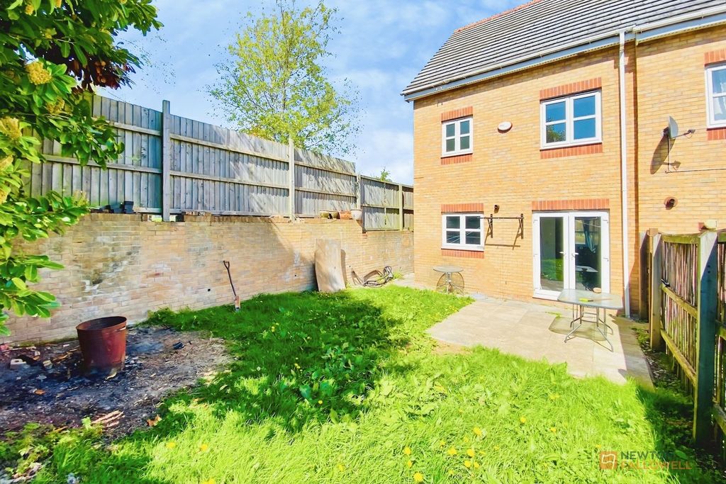 Property photo 2 of 19