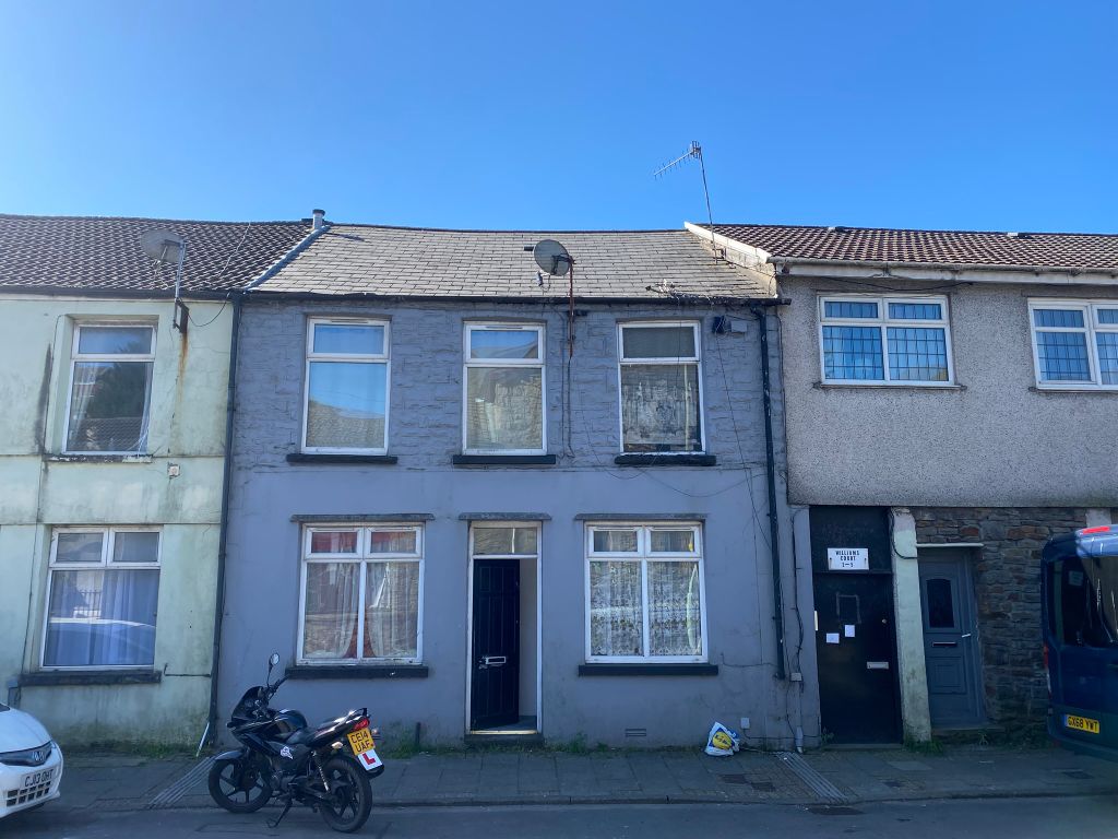Property photo 1 of 1