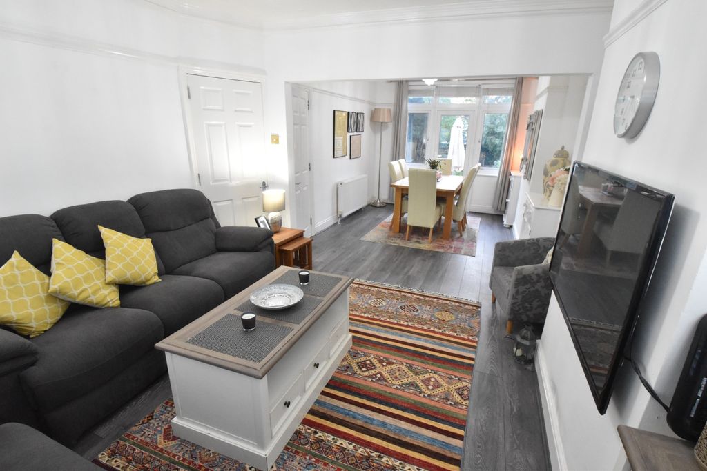 Property photo 3 of 11 1169393