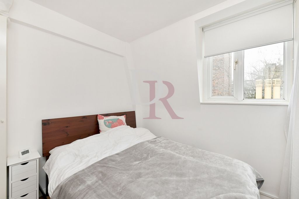 Property photo 3 of 7 Bedroom