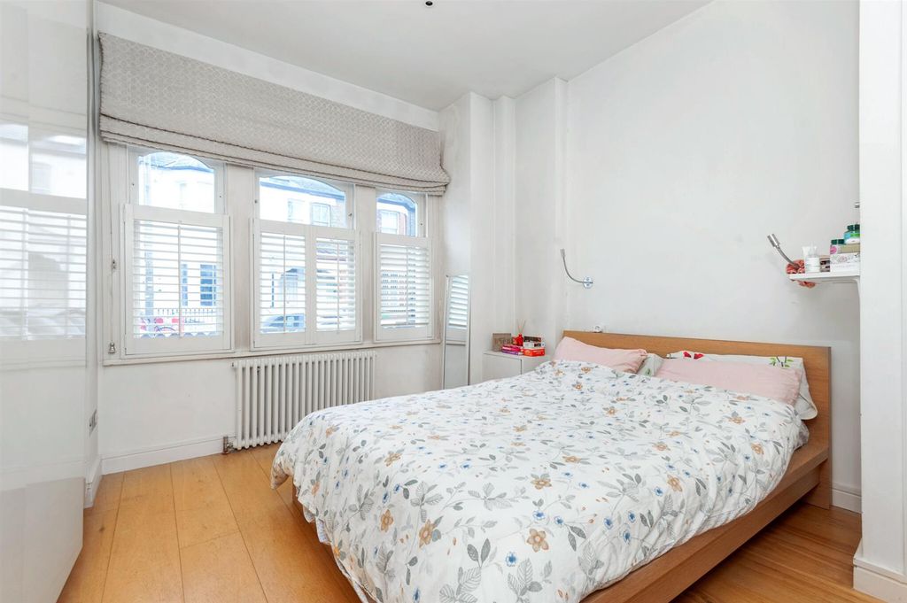 Property photo 3 of 10 84569_200A Stephendale Road (12)_Low.Jpg