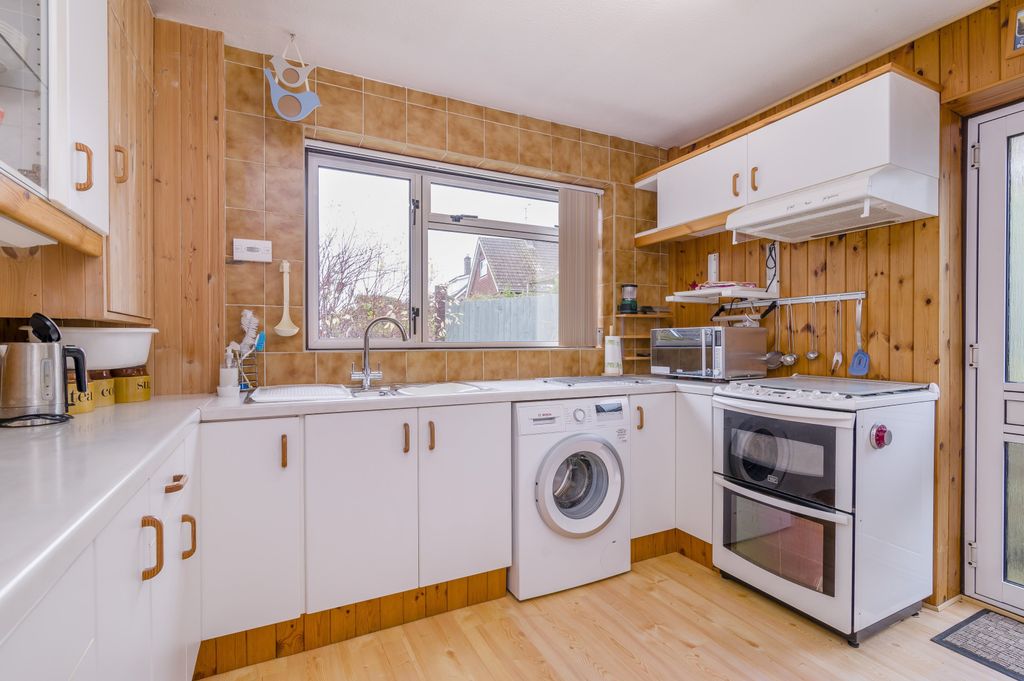 Property photo 3 of 29