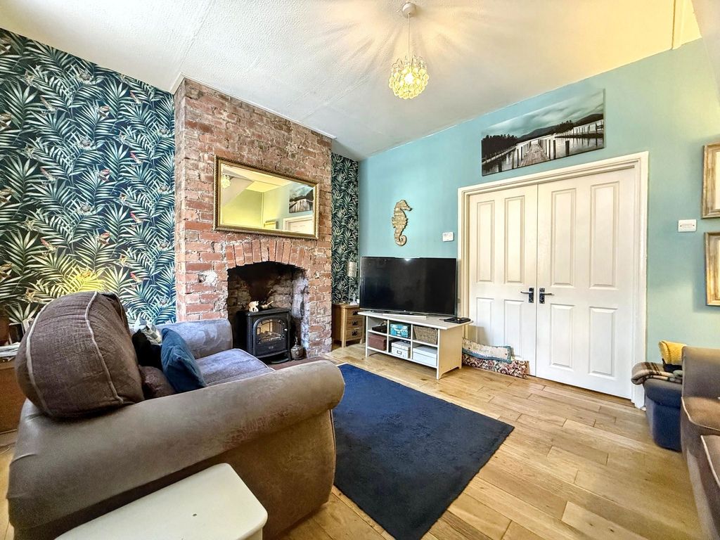 Property photo 3 of 22