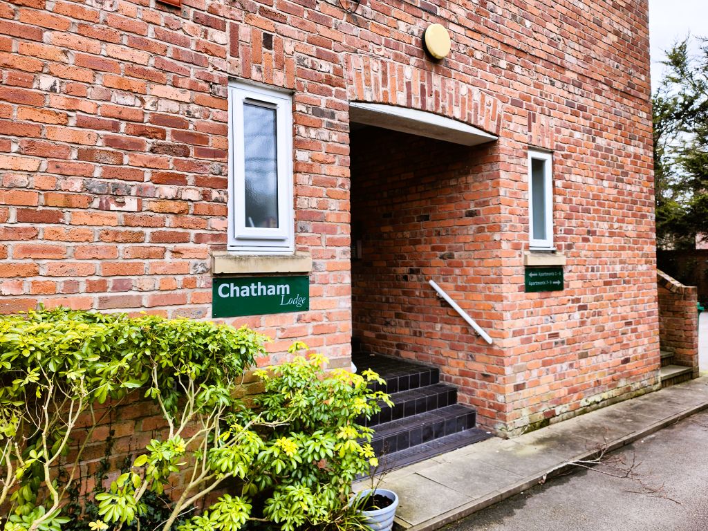 Property photo 2 of 12