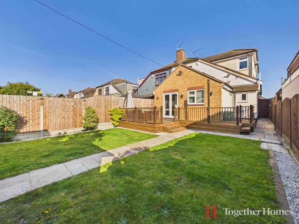 Property photo 3 of 25 Garden