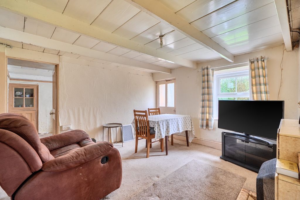 Property photo 3 of 12 5340572