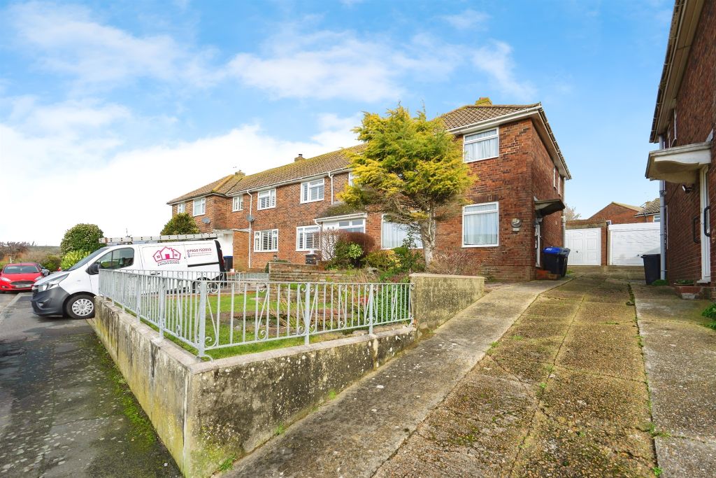 Property photo 2 of 20