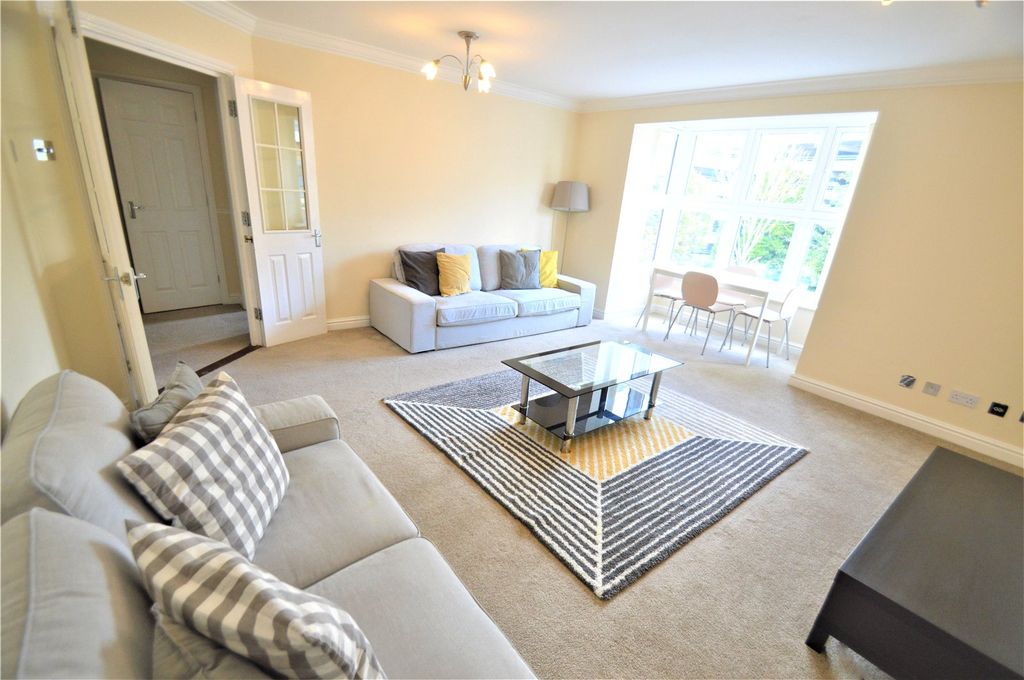 Property photo 2 of 12 Picture No. 04