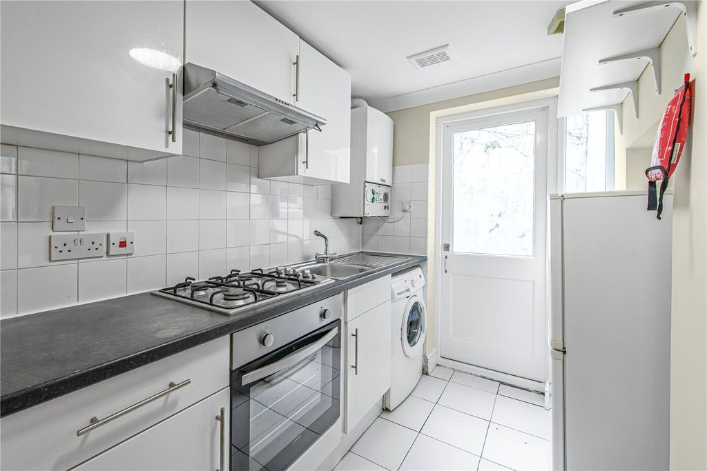 Property photo 3 of 10 Picture No. 04