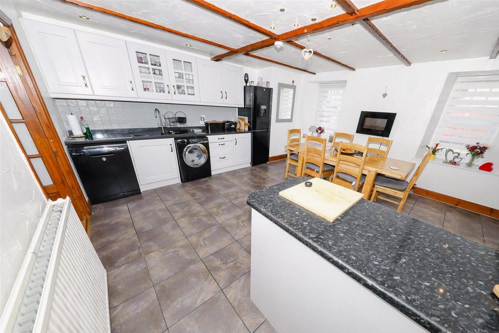Property photo 2 of 27 B