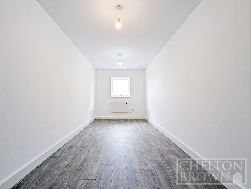 Property photo 3 of 16 Bedroom