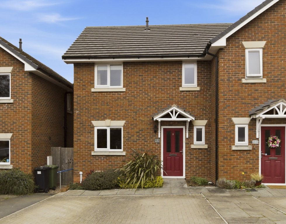 Property photo 1 of 21