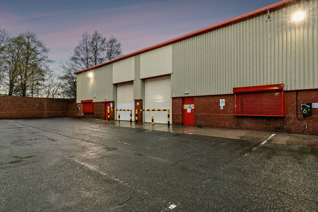 Property photo 2 of 7