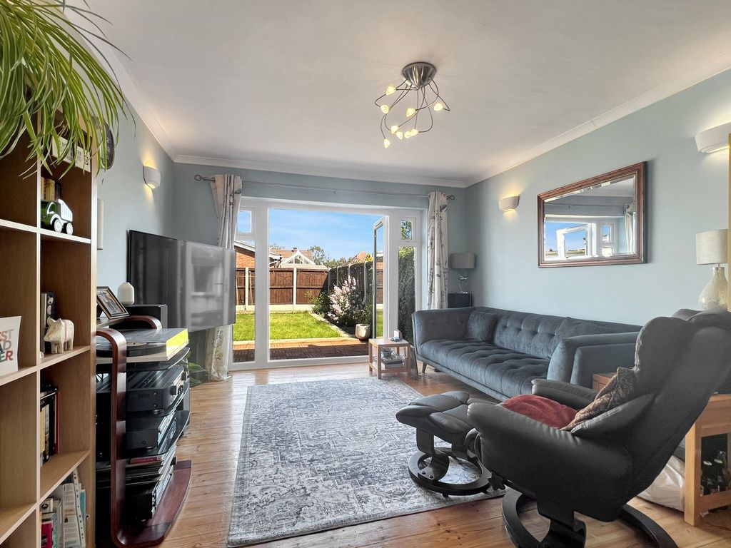 Property photo 2 of 15