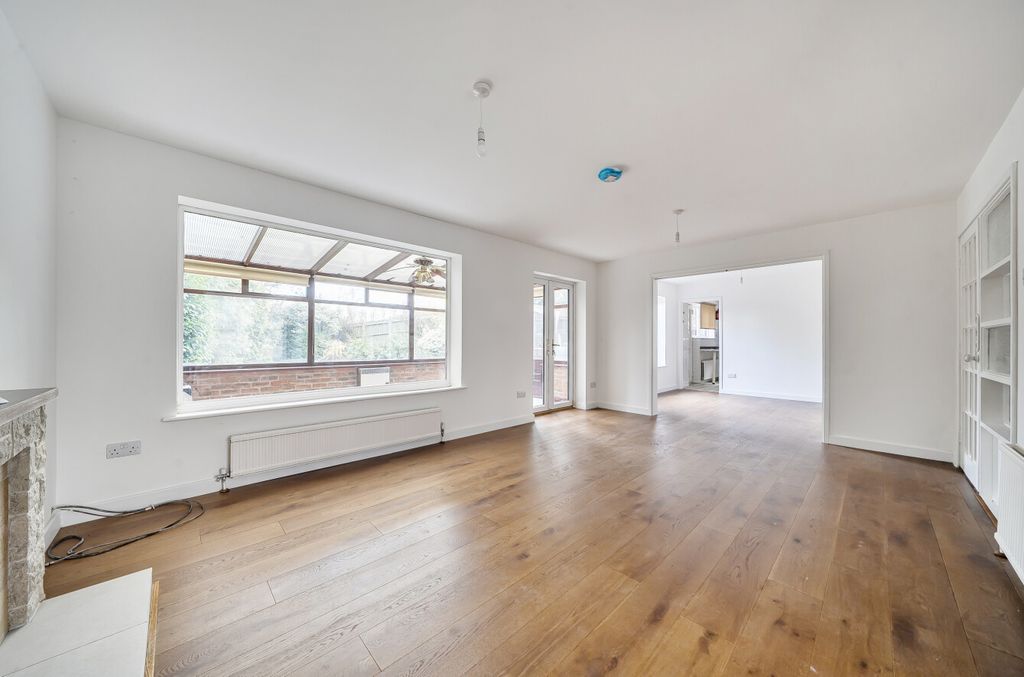 Property photo 3 of 24 1428784-12-69B04F...