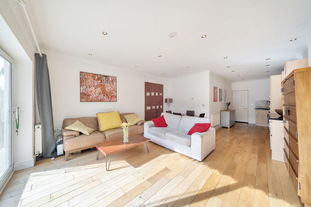 Property photo 2 of 12 1452647-8-69F232B...