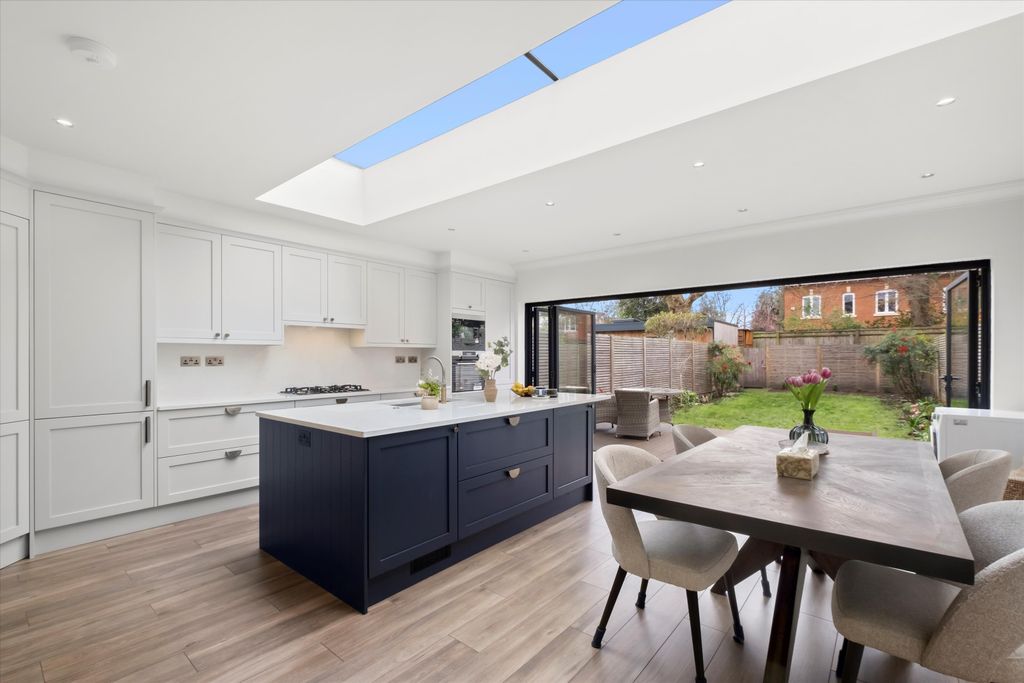 Property photo 1 of 15 Image