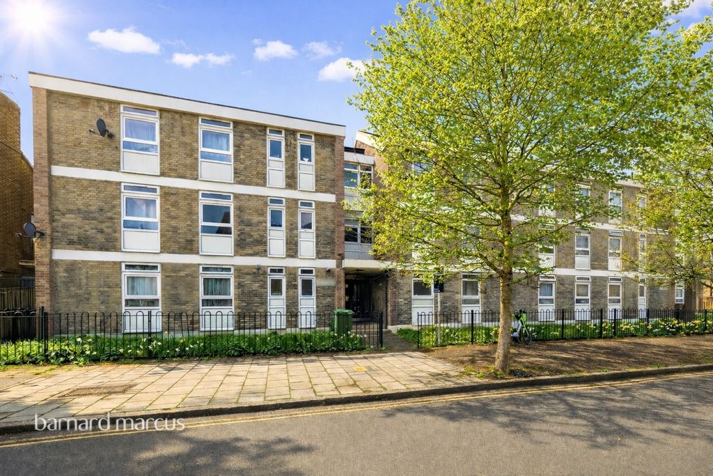 Property photo 2 of 10