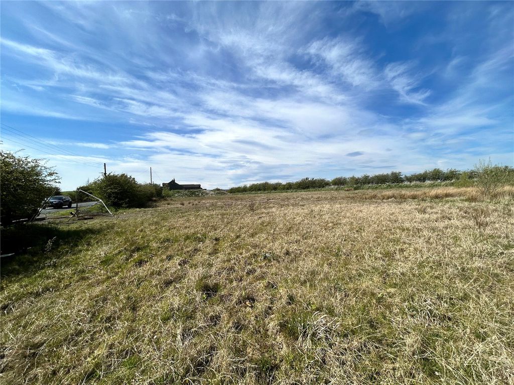 Property photo 1 of 3 Picture No. 02