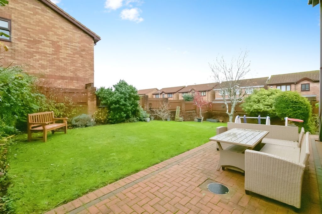 Property photo 2 of 16