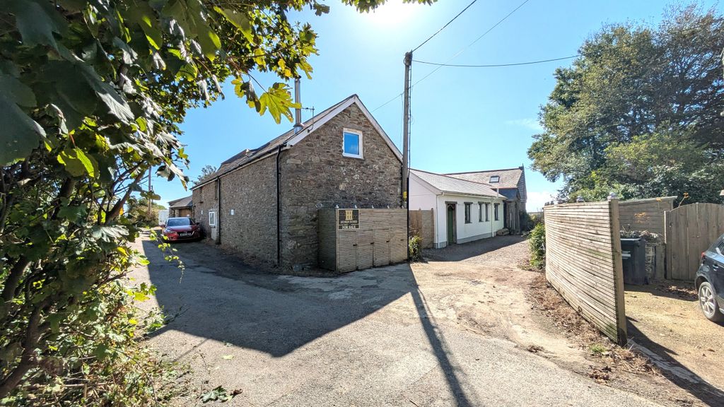 Property photo 1 of 27 An Lughty