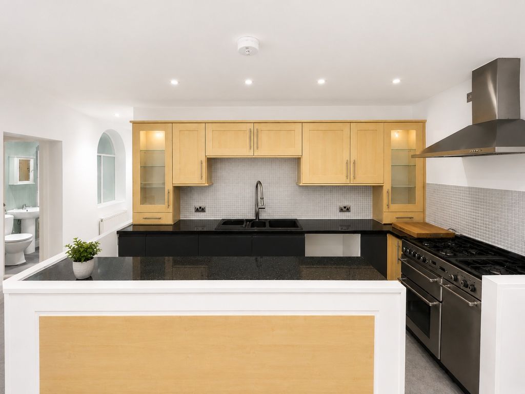 Property photo 1 of 6 5248910