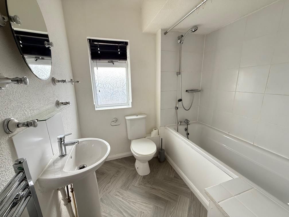 Property photo 3 of 8 3.Jpg
