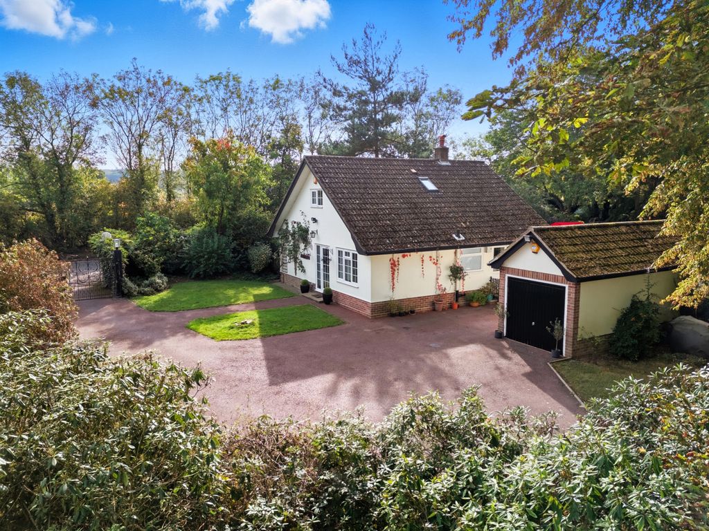 Property photo 1 of 25 Picture No. 06