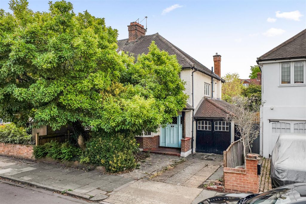 Property photo 1 of 15 Kinnaird Avenue, W4 - For Sale