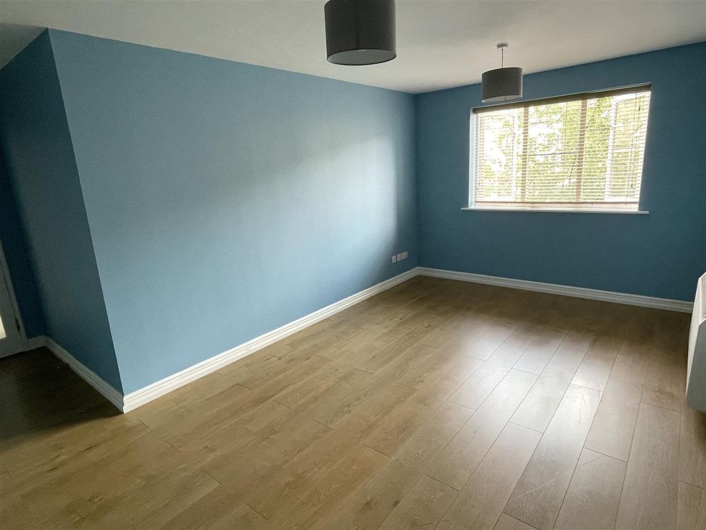 Property photo 3 of 13 Img_2430.Jpg