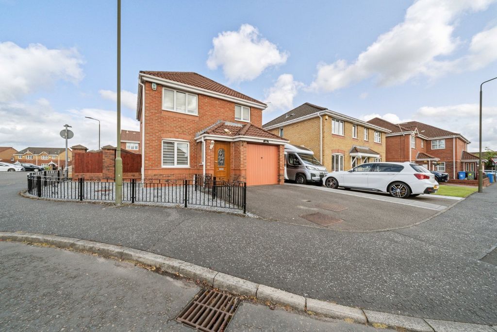 Property photo 1 of 38