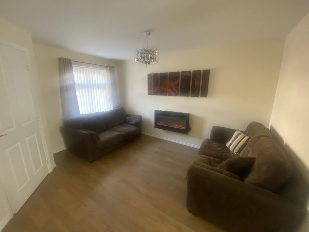 Property photo 2 of 14 Living Room