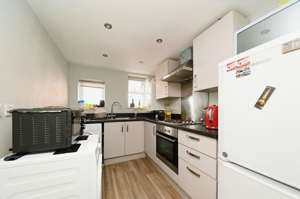 Property photo 2 of 15