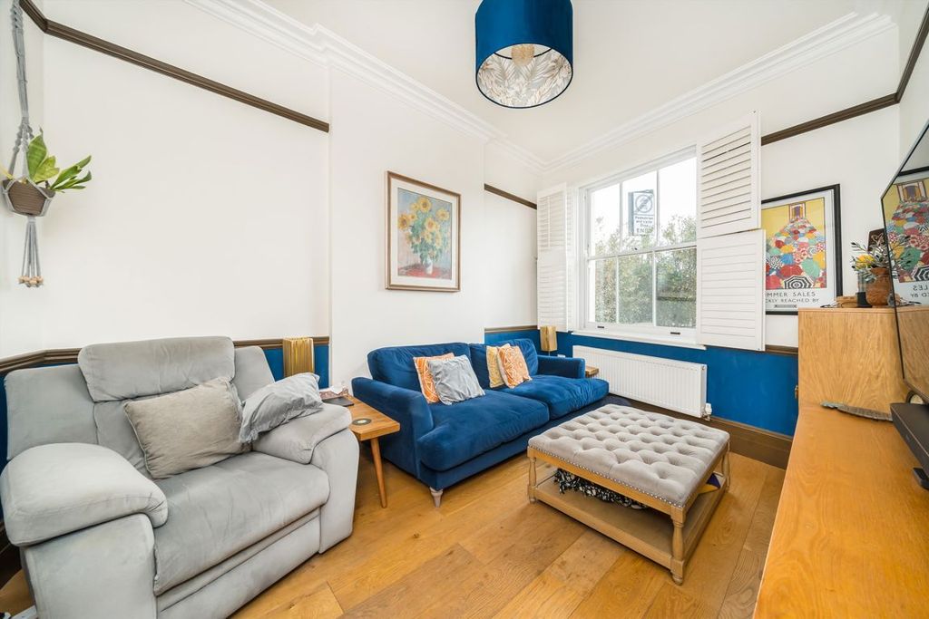 Property photo 2 of 10