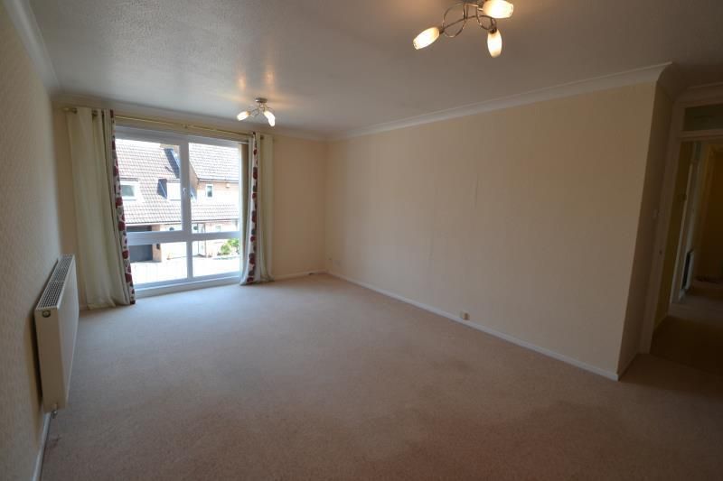 Property photo 2 of 4 Living Room_Med_Med.Jpg