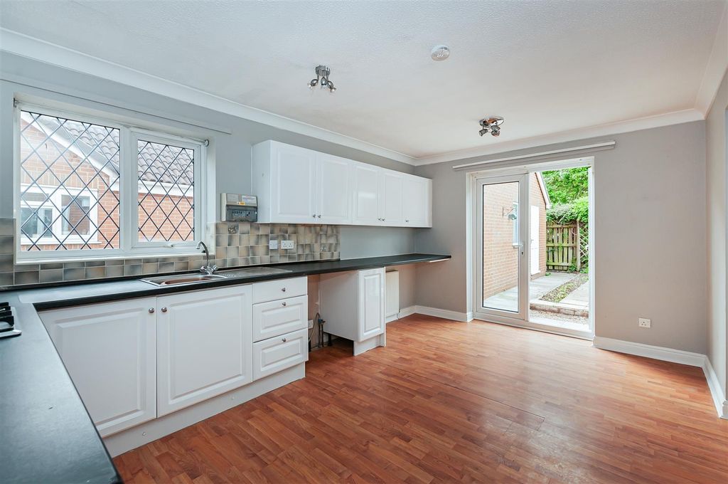 Property photo 3 of 10 Bright Modern Kitchen With Garden Access...
