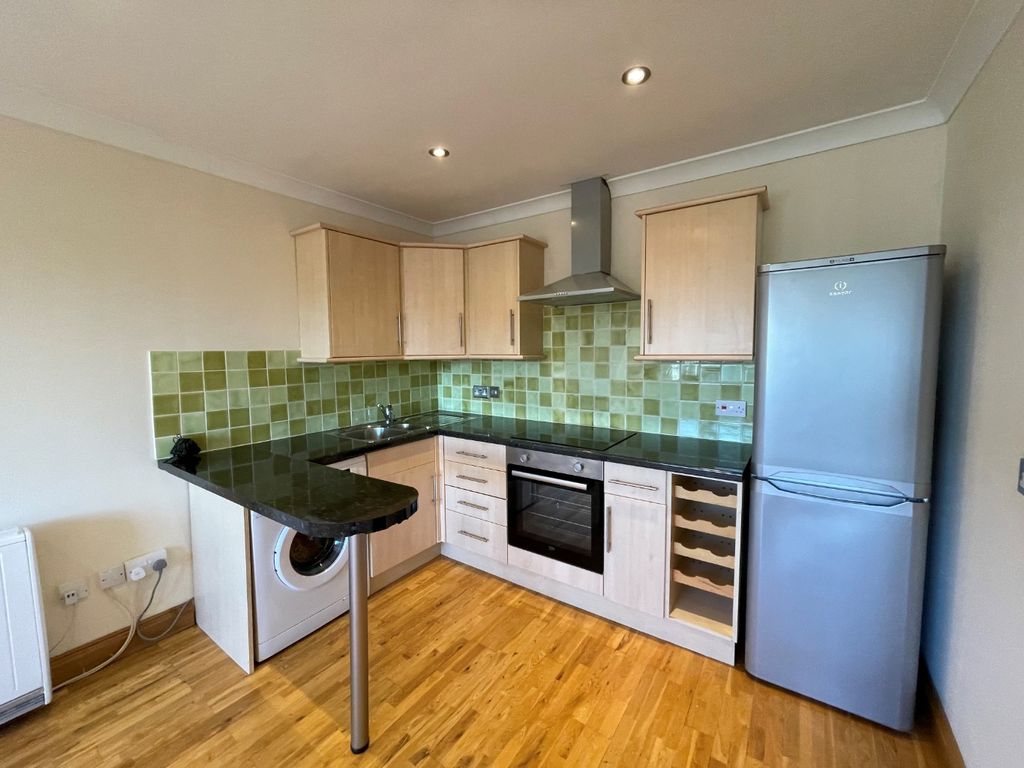 Property photo 3 of 6 671593