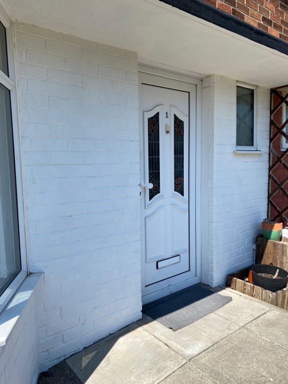 Property photo 2 of 21