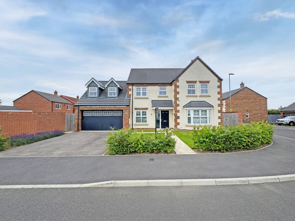 Property photo 1 of 50