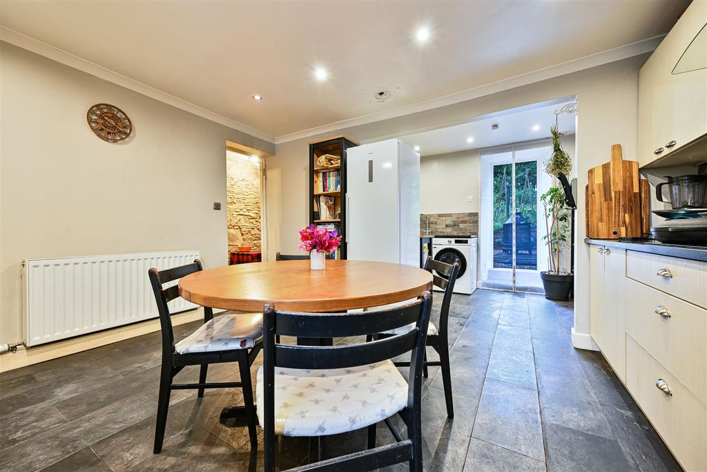 Property photo 3 of 15 3.Jpg