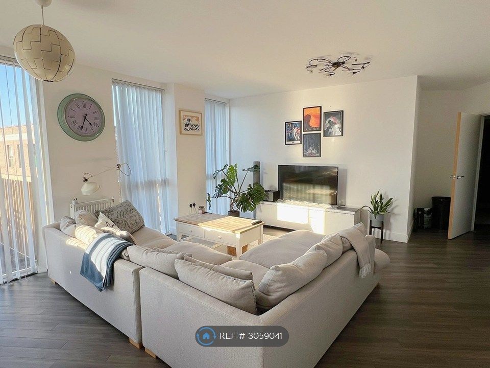 Property photo 2 of 14 Living Room 1